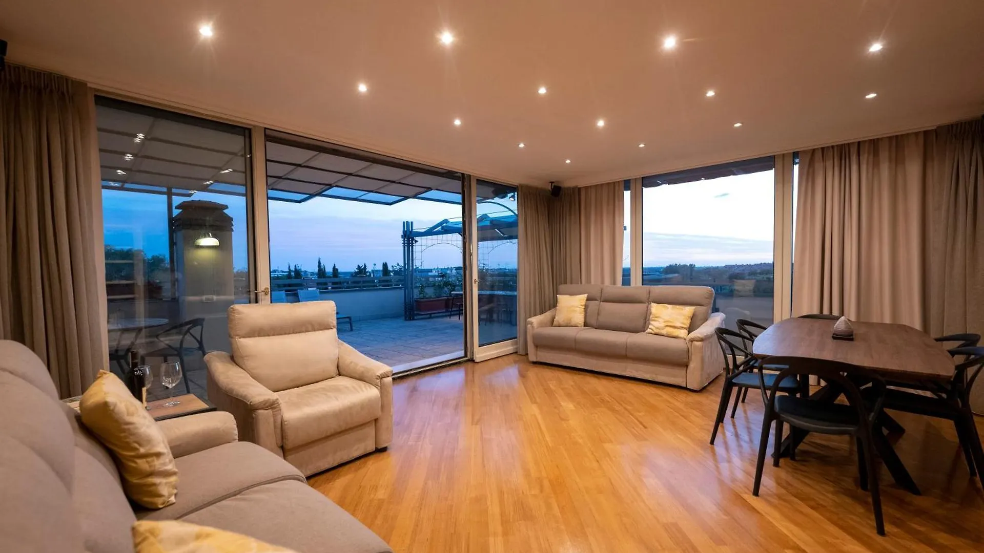 Domus Aurelia Luxury Apartment Rome Italy