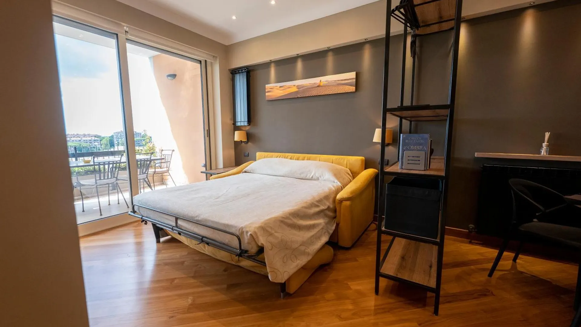 Domus Aurelia Luxury Apartment Rome